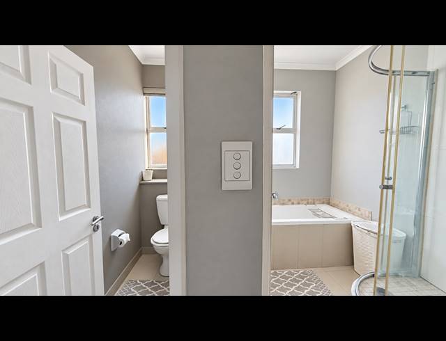 3 BEDROOM APARTMENT FOR SALE IN MUSGRAVE